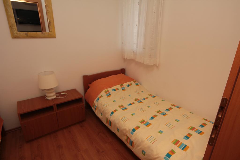 Apartments Miroslav Povljana Buitenkant foto